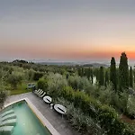 Villasanpaolo & 4*