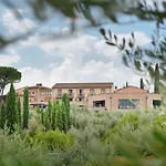 Hotel Villasanpaolo & 4*